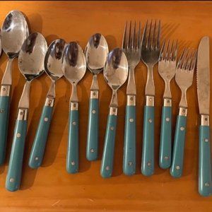 COPY - 16-piece silverware set for 2